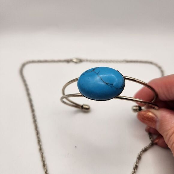 Unbranded Blue Heart Necklace and Oval Cuff Bracelet Set Silvertone - Picture 4 of 5